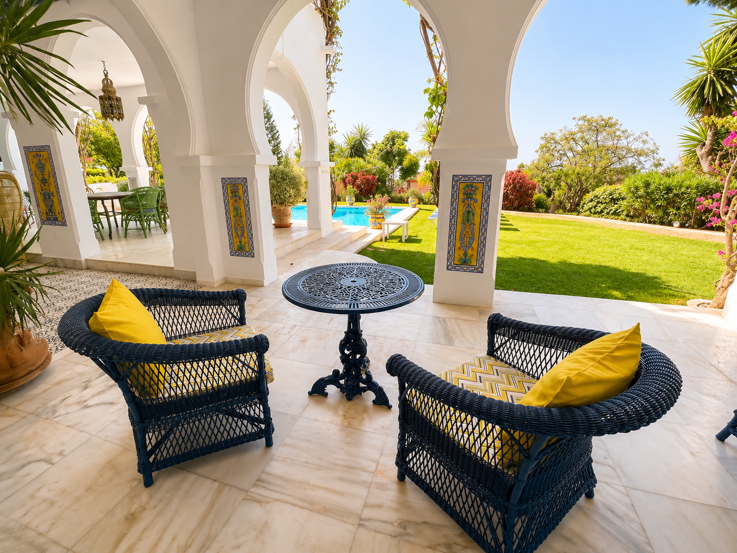 Ext master lounge - photography by Catalá Creative